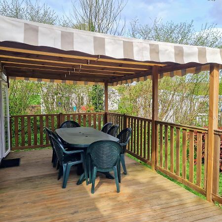 Hebergement Dans Un Domaine A Litteau エクステリア 写真