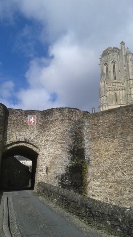 Hebergement Dans Un Domaine A Litteau エクステリア 写真